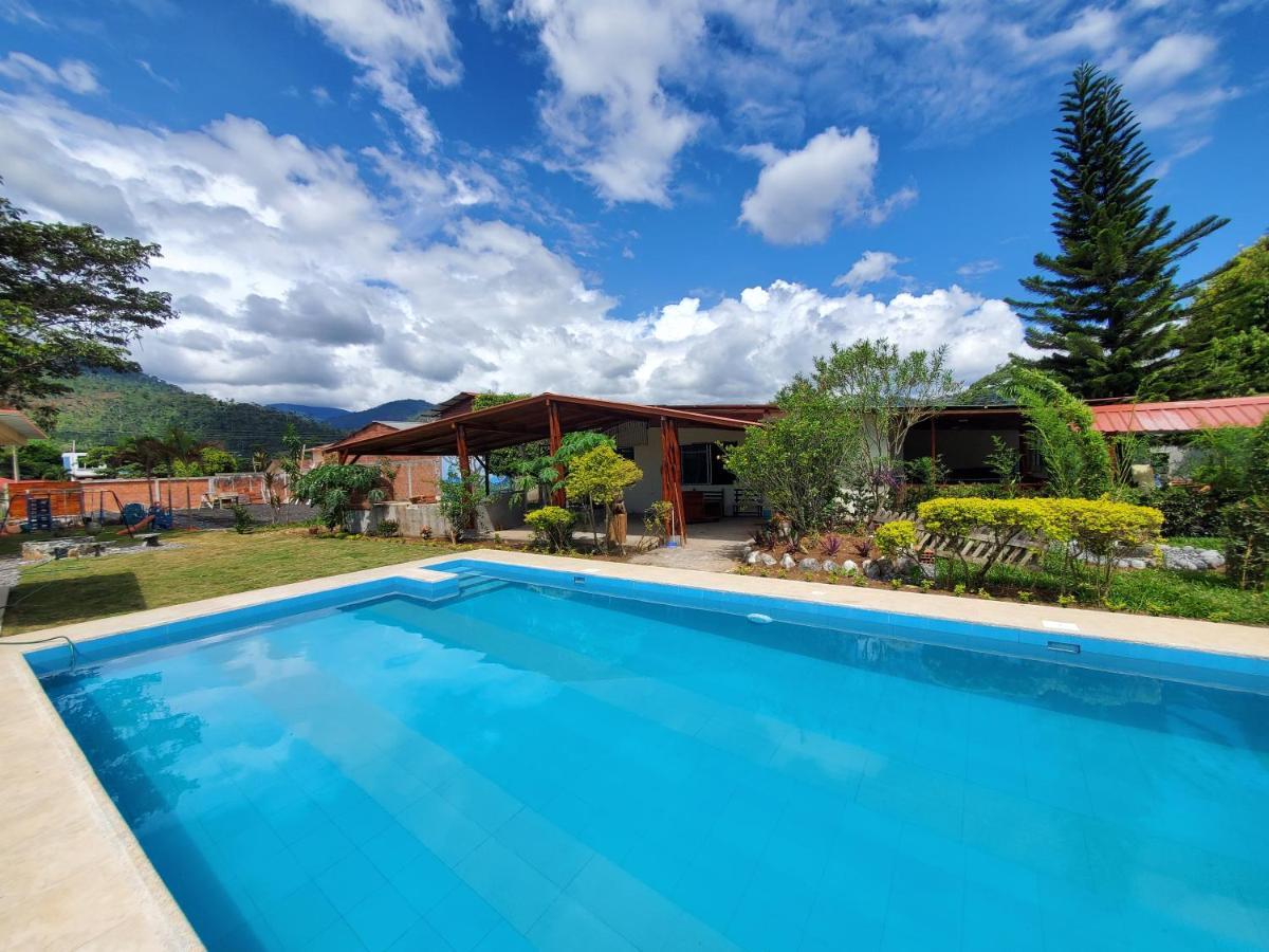 Casa Blanca Hortencia Sucua Exterior foto